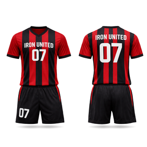 ชุดฟุตบอลแบบสั่งทำพิเศษ เสื้อฟุตบอลพร้อมกางเกงขาสั้น ผ้าฝ้าย 100% ระบายอากาศ แห้งเร็ว ชุดทีม ยูนิเซ็กซ์ บริการ OEM แบบดิจิทัล - Product Image 2