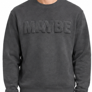 Sweat-shirt à col rond personnalisé en gros, gris foncé avec inscription « MAYBE » en relief - Product Image 2