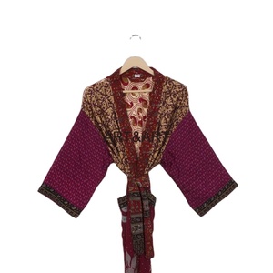 Kimono de seda japonés de lujo Vintage para mujer, bata ligera y suave de verano, ropa de fiesta en la playa, otoño y primavera - Product Image 1