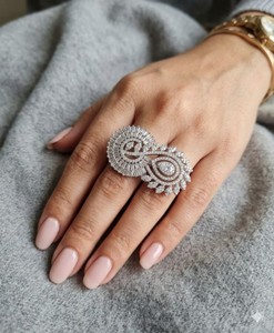 Anillo de Lujo con Circonita Cúbica, Anillo de Cóctel con Diamantes Baguette Plateados, Anillo Ajustable con Flor Paisley Grande para Mujer - Product Image 4
