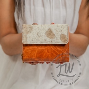 Clip de dinero de cuero genuino Vintage LW para mujeres y niñas elegante color blanco y marrón - Product Image 1