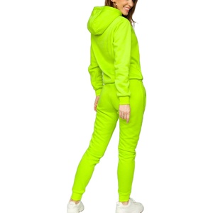 Conjuntos Deportivos de Invierno para Mujer al por Mayor, Bordados, de Alta Calidad, 100% Algodón, Transpirables, Pantalones Deportivos y Sudadera con Capucha - Product Image 4