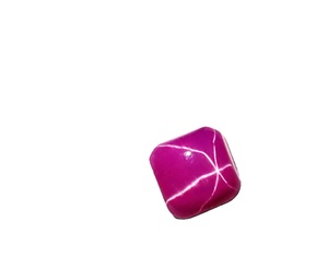 Rubis Étoilé Rouge Carré 6x6 mm 1,5 Carat Créé en Laboratoire Poli Opaque Cabochon avec Effet Étoile à 6 Branches pour la Fabrication de Bijoux - Product Image 2
