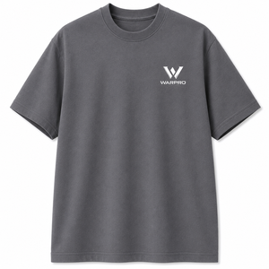 เสื้อยืดแขนสั้นผู้ชาย WARPRO สีเทาล้วน คอกลม ทรงปกติ พิมพ์ลายโลโก้ด้านหน้า ระบายอากาศได้ดี ผลิตจากโพลีเอสเตอร์ 100% - Product Image 6