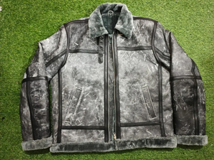 Veste bomber premium en cuir véritable, col en fausse fourrure, style élégant, toucher doux, haute qualité, coupe ajustée, personnalisable. - Product Image 2