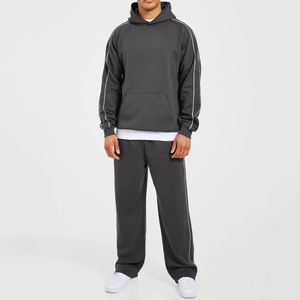 Ensemble de survêtements deux pièces pour hommes, comprenant un sweat à capuche et un pantalon de jogging, de haute qualité, coupe oversize, avec passepoil, pour la gym et les activités sportives - Product Image 1