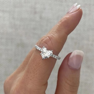 แหวนเพชรทรงหัวใจสุดหรู ดีไซน์แบบบายพาส ทองคำขาว 14K เพชรทรงหัวใจทันสมัย แหวนเครื่องประดับอัญมณีชั้นดี - Product Image 6