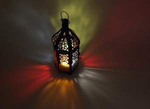 โคมไฟโลหะทำมือจากอินเดีย สำหรับตกแต่งบ้านและเทศกาล ประดับประดาอย่างสวยงาม ให้แสงสว่างและเป็นของตกแต่งเพื่อการเฉลิมฉลองทางวัฒนธรรม - Product Image 6