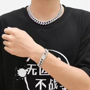 Bracelet en argent sterling Cuban Link avec diamants de laboratoire, maillons épais entrelacés, fermoir rectangulaire, bijoux élégants et luxueux pour femmes - Product Image 1