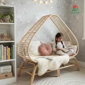 Chaise en rotin pour enfants NhAT Minh, dossier semi-circulaire, design tropical, écologique, utilisation en extérieur - Product Image 3