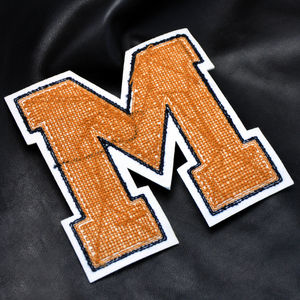 Parches de Tela Bordados con Logotipo Personalizado 2D 3D, en Forma de Corazón, Alfabeto y Flor, para Gorras - Product Image 4