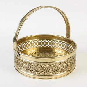 Cesta de Pooja Tradicional de Latón con Asa, Accesorio Ritual para Templo, Decorativa para Frutas y Flores, para Mandir en Casa, Hecha a Mano - Product Image 6