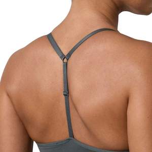 Soutien-gorge de sport rembourré à maintien moyen sans coutures avec logo personnalisé, bretelles spaghetti, séchage rapide, écologique et respirant pour femme - Product Image 3