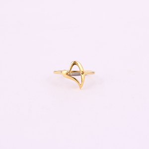 แหวนทองเหลืองชุบทองรูปหัวใจดีไซน์มินิมอลทันสมัยสำหรับผู้หญิง - Product Image 1