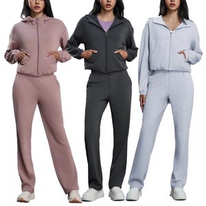 Ensemble de survêtements élégants pour femmes, imprimé délavé, tissu doux et léger, idéal pour la course, la marche, le yoga et le quotidien, avec capuche et poches tendance - Product Image 1