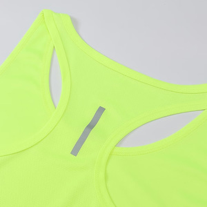 Camisetas sin mangas deportivas para hombre al por mayor, con cuello en V, estampado de rayas reflectantes, de secado rápido, transpirables y que absorben el sudor. - Product Image 5