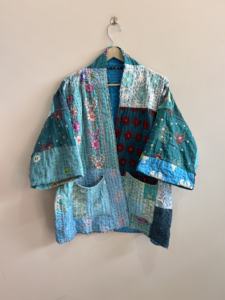 เสื้อแจ็คเก็ตสั้นงานแฮนด์เมดแบบแพทช์เวิร์คสไตล์กันธาสำหรับผู้หญิง เสื้อคลุมโบโฮวินเทจแบบเย็บต่อผ้า - Product Image 5