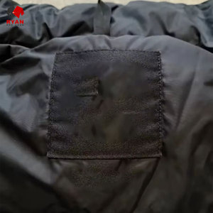 Veste matelassée sur mesure pour homme, col montant, fermeture éclair, tissu respirant avec impression de logo personnalisée - Product Image 6