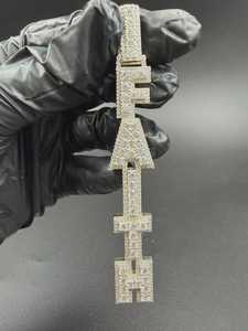 จี้ชื่อแบบตั้งแนวตั้งประดับเพชรโมอิสซาไนต์สำหรับผู้ชาย สไตล์ฮิปฮอป หรูหรา ชุบโรเดียม เงินแท้ 925 ตัวอักษรประดับเพชร - Product Image 3