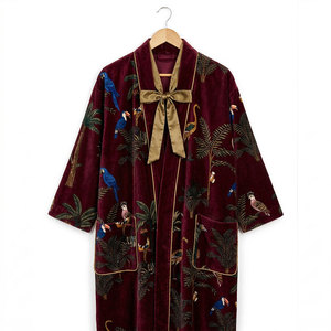 Kimono de Terciopelo Talla Grande con Estampado de Jungla, Bata de Novia Ecológica Informal para Mujer, Bata de Novia de Algodón y Terciopelo - Product Image 1