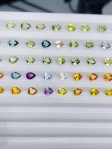 Zafiro Natural Multicolor Corte Pera 5.0x4.0mm 31.78cts Gema Premium Multicolor Certificada IGI Paquete a Juego con Bonito Brillo para - Product Image 3