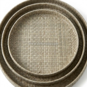 Plateau de service rond en Pandanus, couleur naturelle, fait main, élégant, Asie, Indonésie, lot de 3, décoration de Noël - Product Image 4