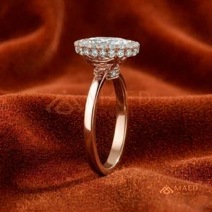 แหวนแต่งงานเพชรทรงรีทองคำโรสโกลด์ 14K แบบคลาสสิก พร้อมดีไซน์วงแหวนแบบ Halo และขอบขัดเงาสำหรับผู้หญิง - Product Image 2