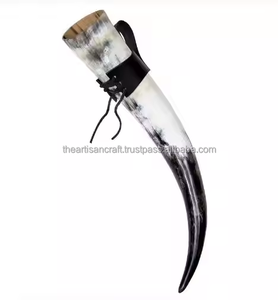 Cuernos para beber de estilo vintage con soporte de cuero para una auténtica experiencia vikinga Transporte y exhibición tradicional de Artisan Craft - Product Image 6