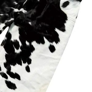 กางเกงขาสั้นหนังวัวลายวัวสุดหรูสำหรับผู้ชายขายดี สไตล์ตะวันตก ดีไซน์เนอร์แฟชั่น สตรีทแวร์ กางเกงขาสั้นฤดูร้อน - Product Image 5