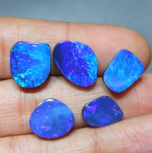 Blue <b>Fire</b> Australian Opal Doublet Cabochon Opal Loose Natural Gemstone for Jewelry Making Wholesale - Product Image 3