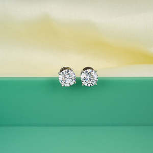 Boucles d'oreilles fines en diamant solitaire - Product Image 1