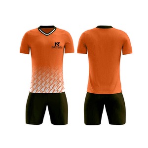 Vêtements de sport confortables pour hommes, uniforme de football 100% polyester, uniforme de football sur mesure pour hommes - Product Image 5