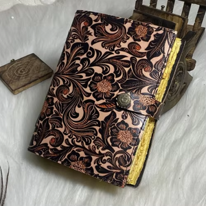 Nuevo Diario de Cuero con Estampado Floral Personalizado, Cuaderno Hecho a Mano con Papel de Borde Rústico de 7x5 Pulgadas, Logotipo Personalizado - Product Image 4
