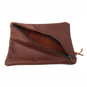 Pochette en cuir de qualité supérieure, artisanale, minimaliste, avec dragonne |   Organisateur et pochette à maquillage en cuir de vache véritable en gros - Product Image 4