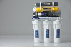Système d'osmose inverse sous évier, débit de 10, 25, 35 LPH, 5 étapes, surveillance TDS, purificateur d'eau électrique 24W, en plastique - Product Image 3