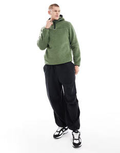 Sweat à capuche personnalisé en polaire sherpa brodé, col montant demi-zip, chaud, doux, confortable, streetwear décontracté, pull premium pour l'hiver - Product Image 3