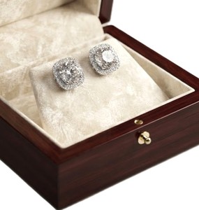 Boucles d'oreilles clous en or massif 10K 14K 18K avec diamants de laboratoire ronds couleur DEF clarté VS VVS certifiés IGI, boucles d'oreilles clous halo en diamant - Product Image 5