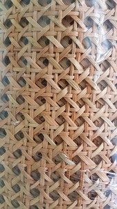 BEST SELLER Tissu en rotin naturel durable, feuille de canne tressée, motif carré à tissage diagonal, maille tissée pour meubles et décoration intérieure - Product Image 3