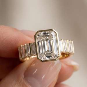 Gorgeous 2.01CT Emerald Cut Moissanite Solitaire <b>Ring</b> Half Eternity For Women 18K Solid Gold Party Surprise Gift For Lovers - Product Image 1