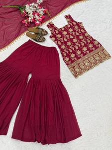 Conjunto de traje Sharara de diseñador para mujer con dupatta, Kurti corto con bordado elaborado y pantalón palazzo acampanado, ideal para bodas y fiestas indias y pakistaníes. - Product Image 4