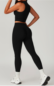 Wholesale Customization 2 Piece Solid Active Wear Set Women Gym Workout Butt Lifting Yoga Set Quick Dry Breathable Eco-Friendly - Product Image 5