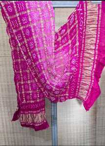 Dupatta de Seda Gaji Bandhani Ghatchola Tradicional de Lujo para Bodas - Product Image 3