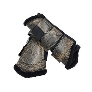 Ensemble complet de tapis de selle anglais en coton durable et personnalisable pour chevaux, avec protège-tendons et éponges anti-mouches assorties - Product Image 4