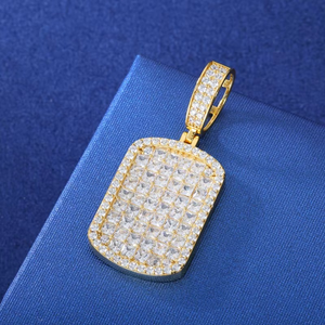 Collier Pendentif Militaire Luxueux en Argent Plaqué Or avec Moissanite Taille Princesse Sertie Pavé Certificat GRA Charme - Product Image 1
