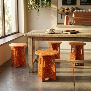 Taburete Otomano Moderno y Contemporáneo, Plegable, Modular, Apilable, Portátil, Hecho de Plástico Reciclado, Sostenible, Duradero y Multifuncional - Product Image 6