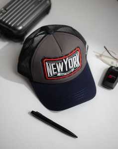 Casquette Trucker New York East River en tissu mesh avec broderie sur le panneau avant, fermeture arrière réglable, unisexe, style streetwear, printemps-été - Product Image 1