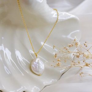 Collier pendentif en or 14 carats avec perle baroque, argent sterling 925 plaqué or, grande perle irrégulière, bijoux de mariée, cadeau - Product Image 1