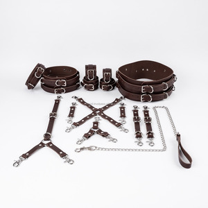 Ensembles de 16 Pièces de Contraintes en Cuir Véritable Personnalisables – Vente en Gros d'Équipements de Bondage et Fétichisme – Fournisseur de Jouets pour Adultes RTTS-0017 - Product Image 6
