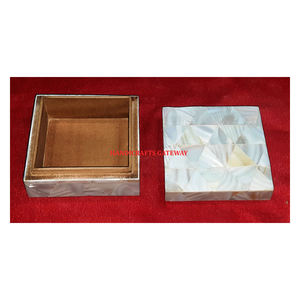 Caja de Joyería de Madera de Alta Calidad con Diseño Artesanal, Color Morado, Forma Cuadrada, para Guardar Collares - Product Image 5