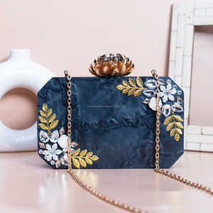 Bolsos de mano de resina acrílica hechos a mano del vendedor de Alibaba para mujer, diseño de patrón de piedra clásico e informal con estilo - Product Image 3